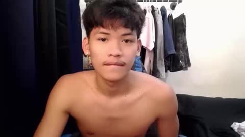 aj_daksxx online show from April 5, 6:10 am