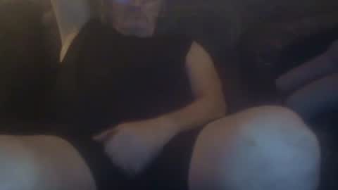 ajames6961 online show from May 22, 7:04 am