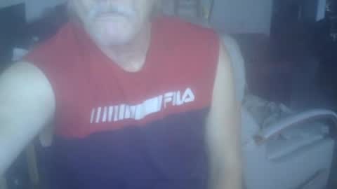 ajames6961 online show from June 12, 11:46 pm