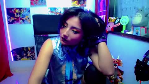 Snapshot of akai_krazna01 chatting on December 11, 6:25 am Akai Kraz online show from December 11, 6:25 am