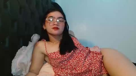 akamamiki25 online show from June 4, 8:26 pm