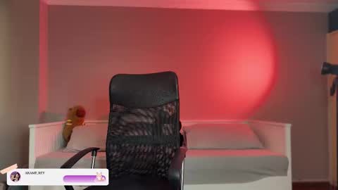             online show from October 28, 8:11 pm