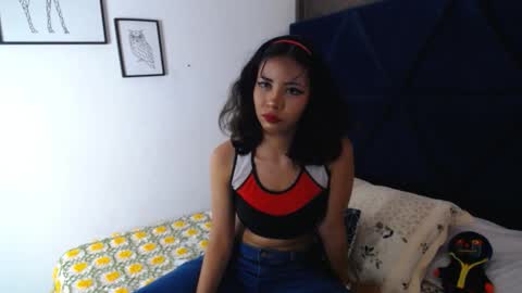 Snapshot of akane_uwu chatting on October 6, 5:54 pm A K A N E U W U online show from October 6, 5:54 pm
