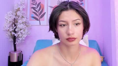 Snapshot of akaza_hakuji_ chatting on February 1, 3:18 pm Azaka online show from February 1, 3:18 pm