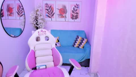 Snapshot of akaza_hakuji_ chatting on February 3, 6:39 pm Azaka online show from February 3, 6:39 pm