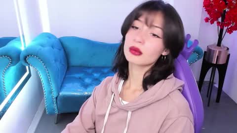 Snapshot of akaza_hakuji_ chatting on December 16, 12:21 pm Azaka online show from December 16, 12:21 pm