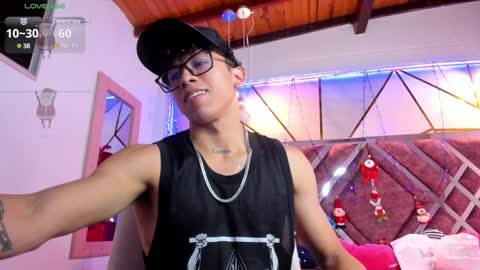 akazaboy online show from December 21, 4:19 am