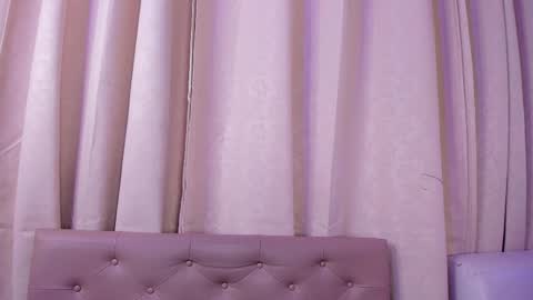 akazaboy online show from February 28, 4:46 am