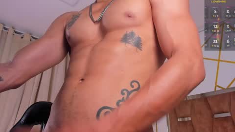 akazaboy online show from April 9, 6:19 am