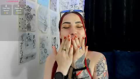 Snapshot of akila_clive chatting on June 12, 8:41 pm carolina online show from June 12, 8:41 pm