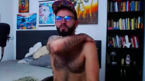 akiles online show from October 29, 11:17 pm