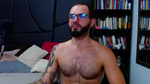 akiles online show from December 16, 10:59 pm