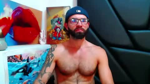 Snapshot of akiles_r chatting on July 21, 11:51 pm akiles online show from July 21, 11:51 pm