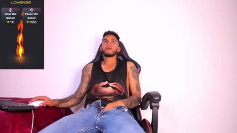 Snapshot of akira_tattoo chatting on February 13, 1:29 am Akira online show from February 13, 1:29 am