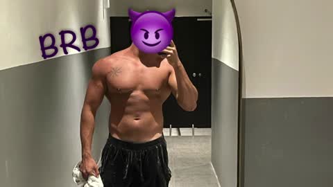 Snapshot of akram9797 chatting on January 9, 6:17 am Akram online show from January 9, 6:17 am