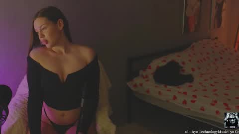 Alice online show from January 7, 1:24 pm