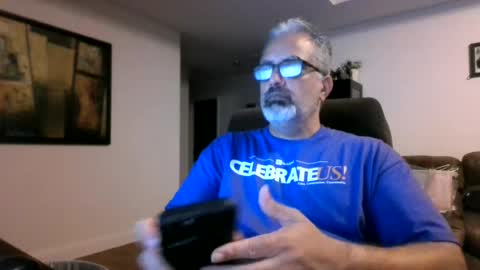 Snapshot of aladdin31673 chatting on June 26, 2:05 am aladdin31673 online show from June 26, 2:05 am