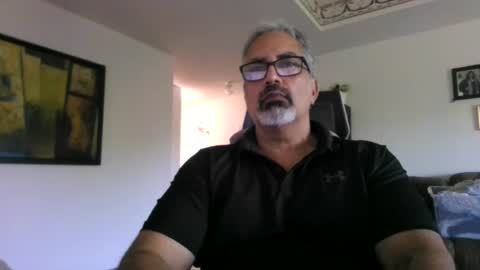 Snapshot of aladdin31673 chatting on June 27, 10:48 pm aladdin31673 online show from June 27, 10:48 pm