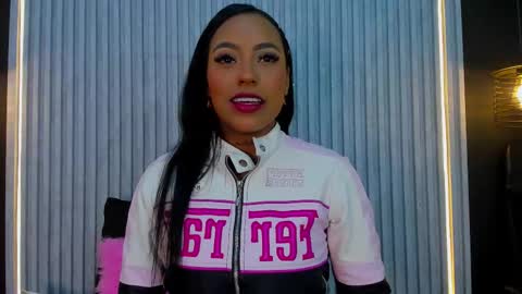 Alahia  online show from January 14, 12:55 pm