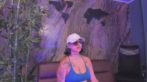 ALAHIA online show from December 17, 6:14 pm