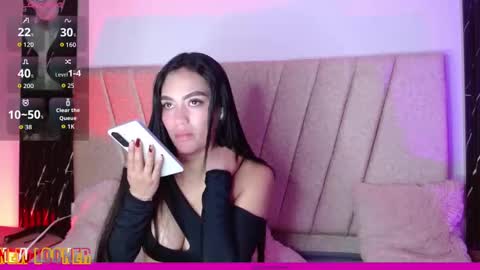 Snapshot of alahia_sweet_official chatting on September 30, 8:36 pm Alahia sweet official online show from September 30, 8:36 pm