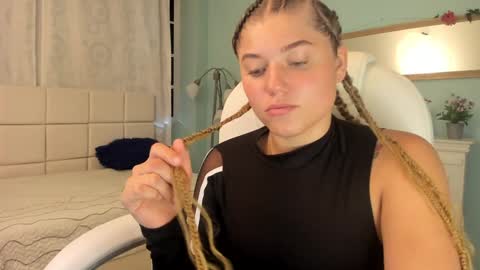 Alaia online show from January 2, 3:51 pm