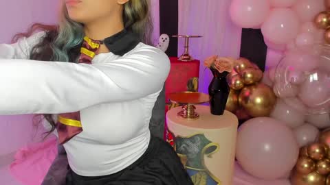 Snapshot of alaia_love77 chatting on February 2, 12:30 am Alaia online show from February 2, 12:30 am