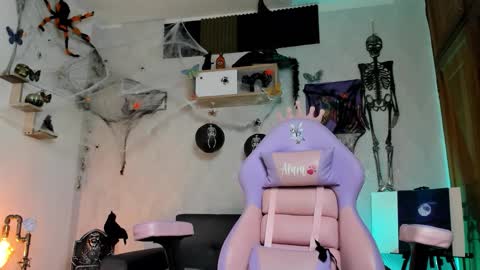 Snapshot of alaia_love77 chatting on November 3, 10:10 pm Alaia online show from November 3, 10:10 pm