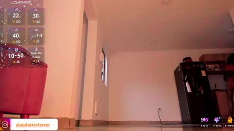 Snapshot of alaiaferrer chatting on March 12, 10:39 pm Alaia online show from March 12, 10:39 pm