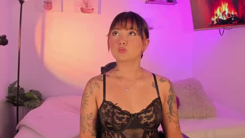   online show from April 10, 10:31 am