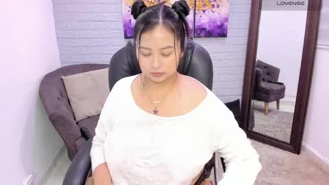     online show from April 15, 4:47 pm