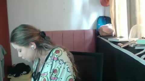 alaina_blessed online show from April 20, 6:09 pm