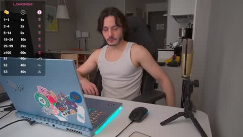 Maxi  online show from February 4, 10:21 am