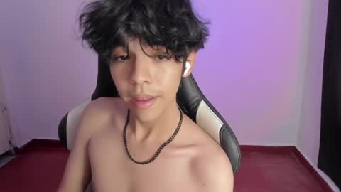 Snapshot of alan18n chatting on January 11, 6:12 pm alan18n online show from January 11, 6:12 pm