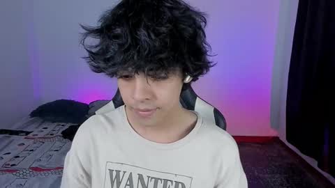 Snapshot of alan18n chatting on November 11, 11:05 pm alan18n online show from November 11, 11:05 pm