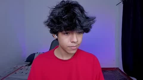 Snapshot of alan18n chatting on November 29, 4:10 pm alan18n online show from November 29, 4:10 pm