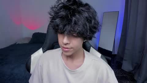 Snapshot of alan18n chatting on January 15, 12:59 am alan18n online show from January 15, 12:59 am