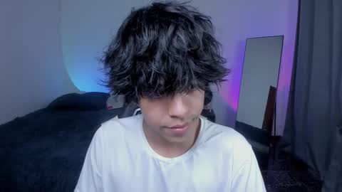 Snapshot of alan18n chatting on January 17, 3:44 am alan18n online show from January 17, 3:44 am