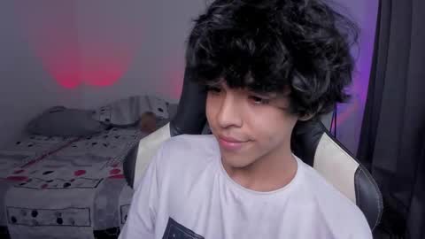 Snapshot of alan18n chatting on February 2, 6:34 am alan18n online show from February 2, 6:34 am