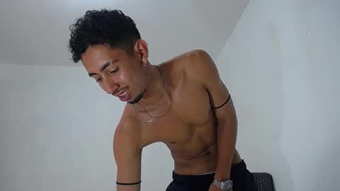 Snapshot of alan_gay chatting on September 19, 3:13 pm Alan online show from September 19, 3:13 pm