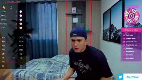 Alan  Kevin can we reach 100 thumbs up please guys  online show from January 18, 2:33 pm