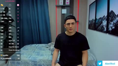 Alan  Kevin can we reach 100 thumbs up please guys  online show from March 7, 10:10 pm