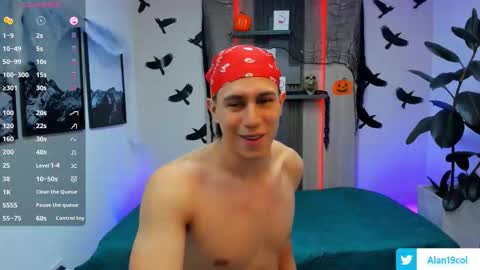 Alan  Kevin can we reach 100 thumbs up please guys  online show from October 28, 7:16 pm