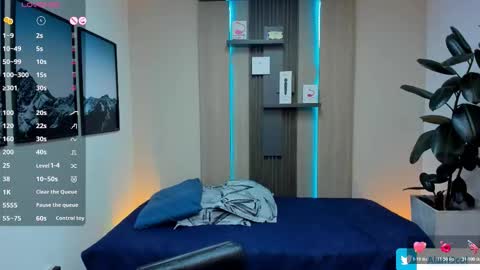 Alan  Kevin can we reach 100 thumbs up please guys  online show from February 24, 7:12 pm