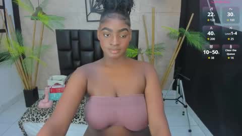 Snapshot of alana_bonny chatting on September 12, 12:27 pm Alana online show from September 12, 12:27 pm