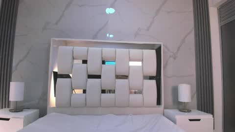 Alana Hard As online show from April 17, 8:45 pm