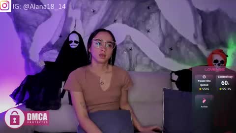 alana_pherson online show from October 18, 7:31 am