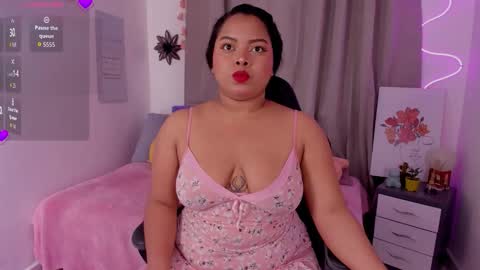 Snapshot of alanaa_gomezz chatting on November 8, 4:18 pm Alana Gmez online show from November 8, 4:18 pm