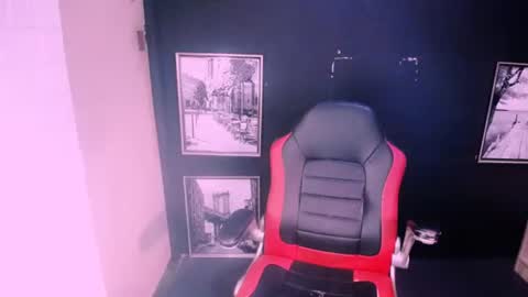 alanadelray online show from November 20, 7:41 am