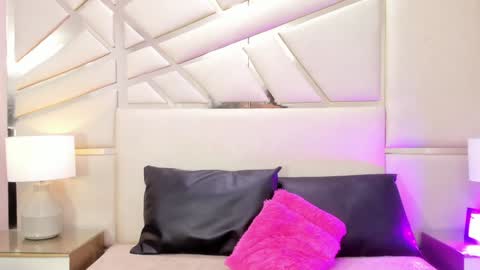 alana online show from January 31, 11:46 am